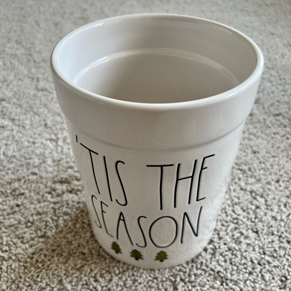 Rae Dunn ‘Tis The Season Crock